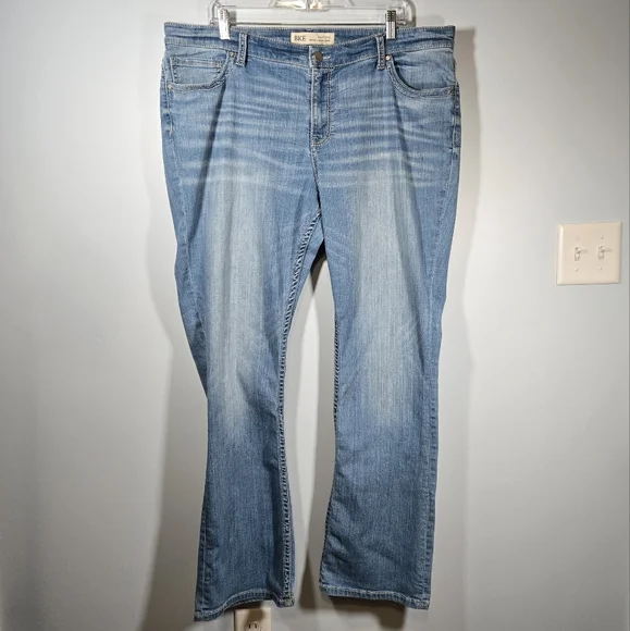 BKE Payton Universal Fit Bootcut Jeans Size 38 Women’s Mid Rise Stretch Denim - Picture 1 of 10